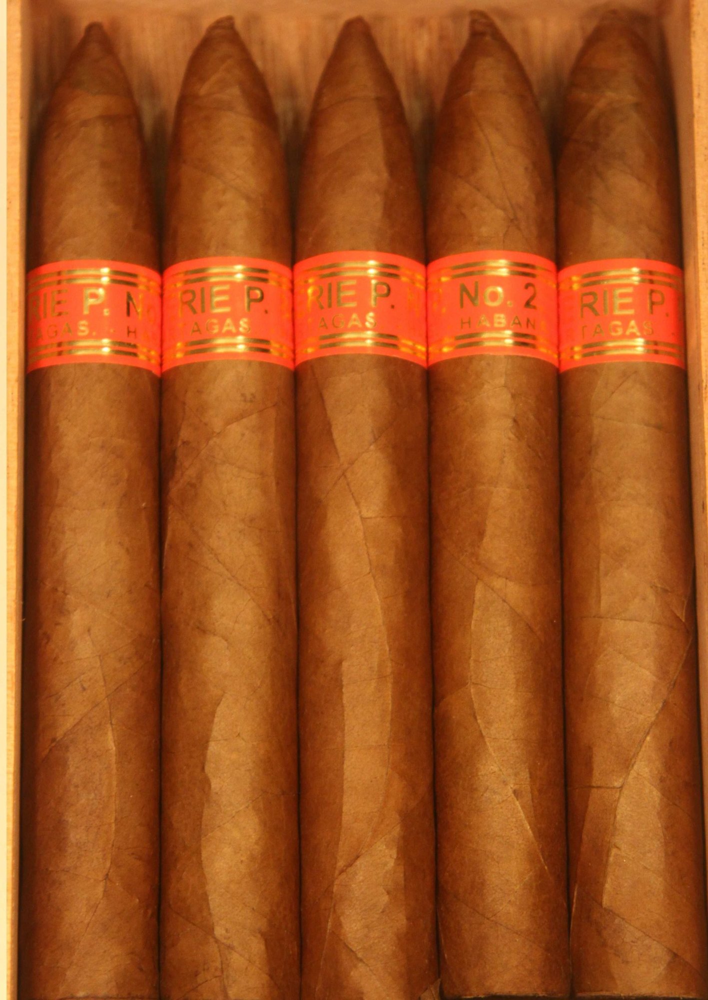 Cedar Petacas Partagas Series P. 2 Box of 5