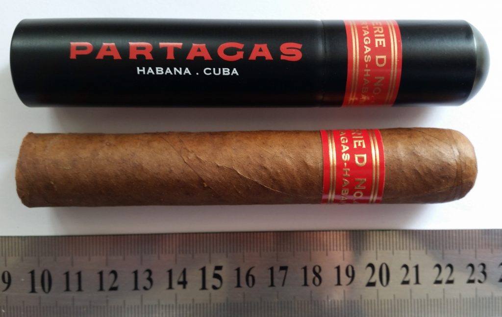 Partagas Serie D no 4 Tubos Cigar