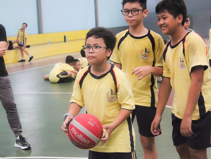 Teknik Dasar Passing dalam Permainan Bola Basket