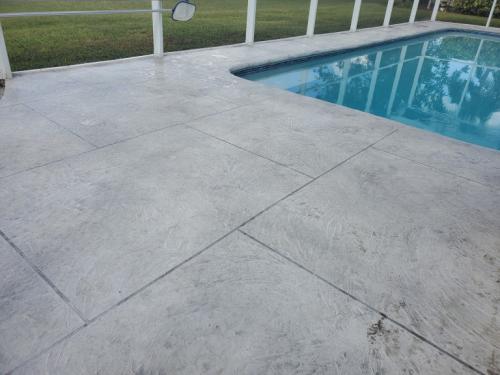 Pool deck resurfacing3