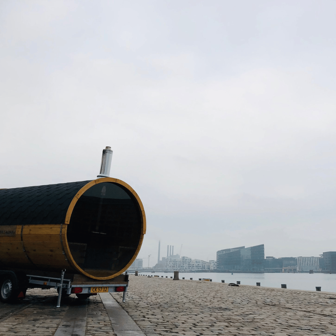 Den mobile Sauna er opstillet på Islands Brygge i København