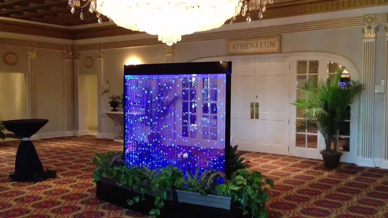 VIDEO CUSTOM BUBBLE WALL AT FOUNTAIN BLUE