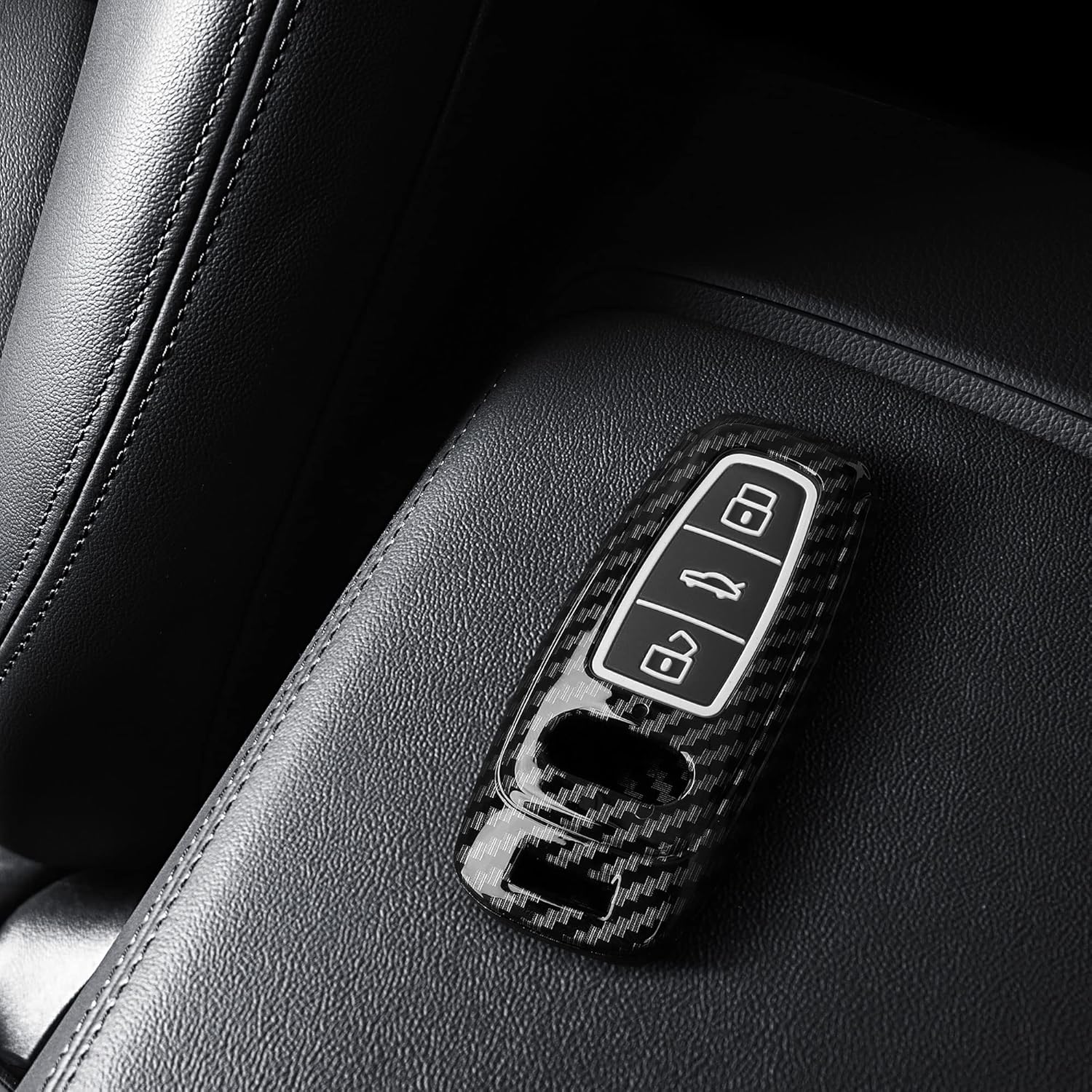 kwmobile accessoire clé de voiture compatible avec audi a6 a7 a8 q7 q8 keyless 3 boutons coque de protection étui en plastique souple avec intérieur en silicone noir