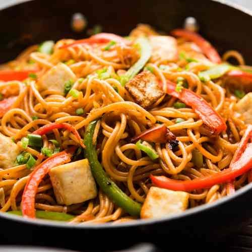 Paneer Hakka Noodles